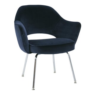 Saarinen Executive Arm Chair in Navy Velvet For Sale