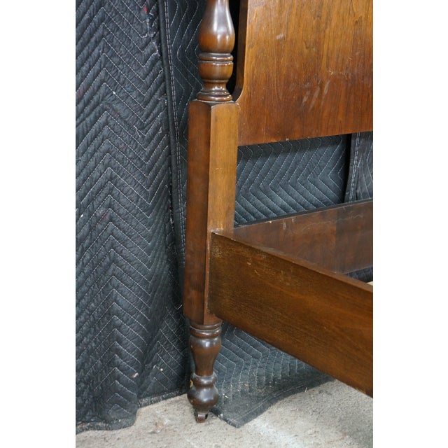 Antique Early American Colonial Style Mahogany 4 Post Acorn Finial Full Size Bed For Sale - Image 10 of 18