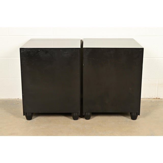 Karpen of California Mid-Century Modern Hollywood Regency Black Lacquered Nightstands | Circa 1950s For Sale - Image 14 of 15