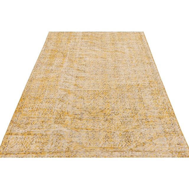 1960s Vintage Zeki Müren Rug in Gold, With Floral-Geometric Patterns From Rug & Kilim For Sale - Image 5 of 7