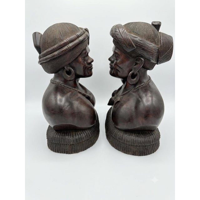 Mid 20th Century Mid-Century East African Hand-Carved Wooden Busts Pair For Sale - Image 5 of 7