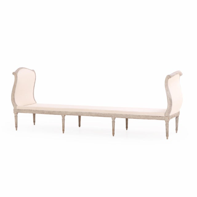 Wood A Swedish Gustavian-Style Painted Settee / Daybed W/Cushions, C. 1800. For Sale - Image 7 of 8
