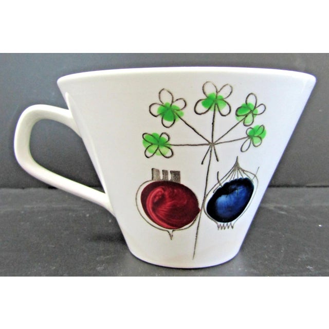 1950s Mid-Century Modern Rörstrand Sweden Pomona Picknick Two Cups and Saucers Design by Marianne Westman - 4pcs For Sale - Image 11 of 12