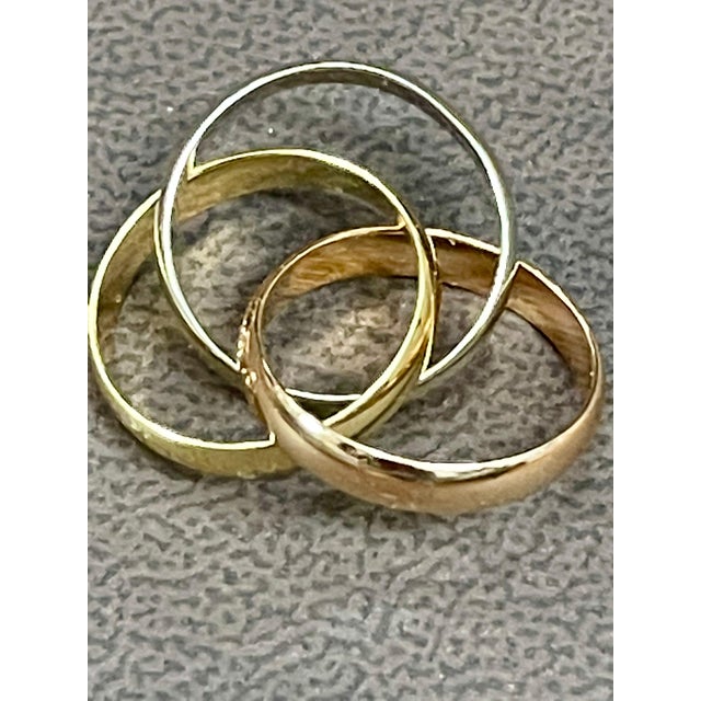 Cartier Trinity Tri-Color White, Yellow Rose, 18 Karat Gold Rolling Rings For Sale - Image 18 of 18