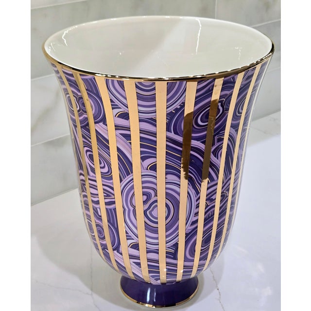 Jonathan Adler 2015 Jonathan Adler Grand Purple Malachite Stripe Urn Vase For Sale - Image 4 of 9