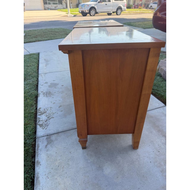 1960s Dixie Mediterranean Commode Nightstands – Model 730 21 (Pair) For Sale - Image 5 of 10