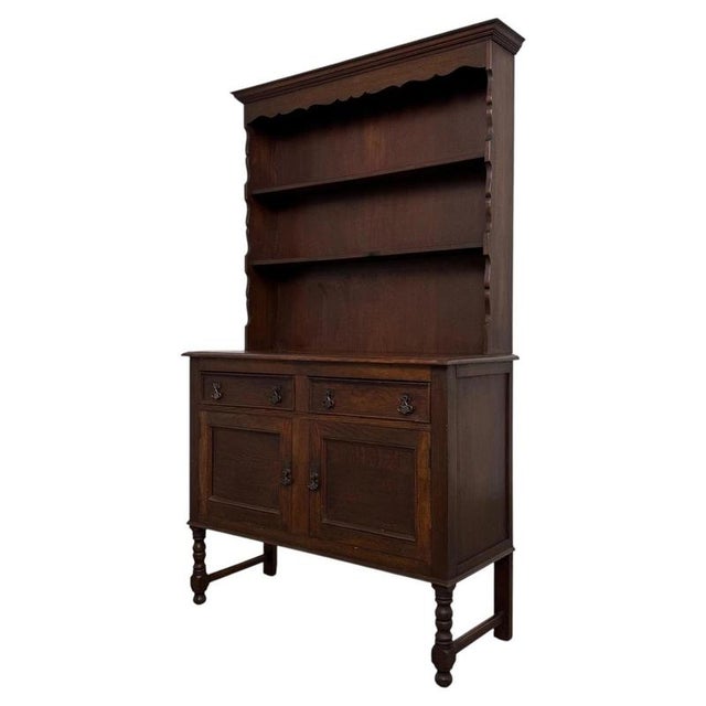 A charming and highly practical 20th-century Edwardian oak Welsh dresser, combining traditional country styling, generous...