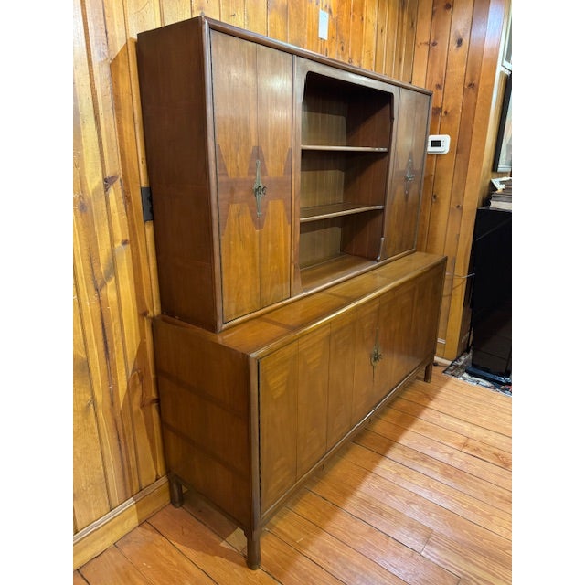 Brown 1950s Walnut Chinoserie China Cabinet W/Asian Inspired Hardware For Sale - Image 8 of 11