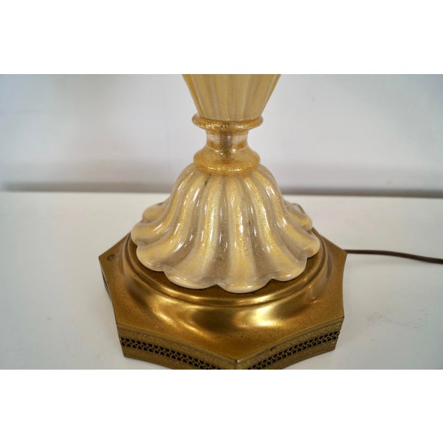 Metal 1960’s Hollywood Regency Barovier & Toso Murano Glass Table Lamp For Sale - Image 7 of 12