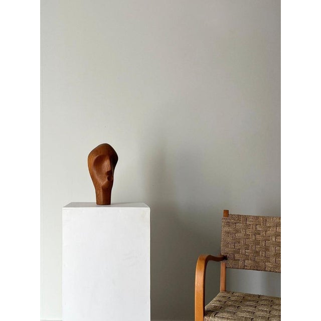 Modernist Abstract Bust Sculpture in Wood, Britain, Mid-20th Century For Sale - Image 4 of 9
