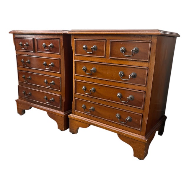 English Mahogany Bedside Chests, Set of 2 For Sale