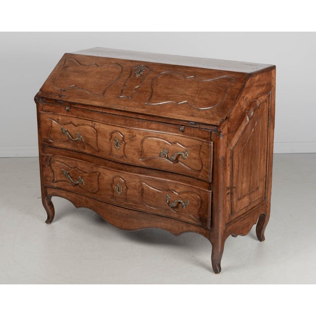 French 18th Century Louis XV Scriban or Slant Front Desk For Sale - Image 3 of 15