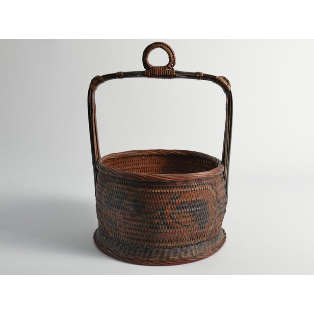 Early 20th Century Chinese Betrothal or Wedding Basket with Peony and Bird Motif For Sale - Image 14 of 18