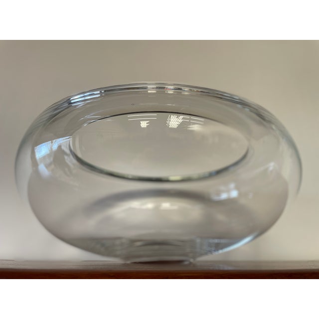 Designed in 1955 by Per Lütken for Holmegaard, this clear glass bowl is part of the celebrated Provence series and...