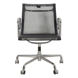 Vintage EA-117 Office Chair in Black Mesh by Charles Eames, 2000s For Sale