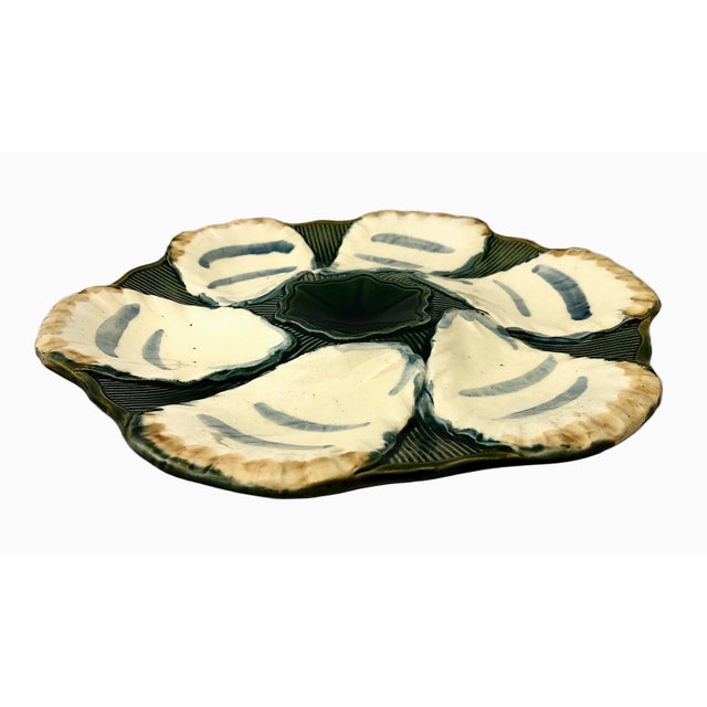 Late 19th Century Pair of Antique French Ironstone Majolica Oyster Dishes by Faïencerie De Longchamp For Sale - Image 5 of 10