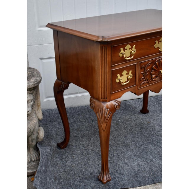 Councill Craftsmen Mahogany Lowboy Vintage Chippendale Console Shell Carved For Sale In Philadelphia - Image 6 of 17