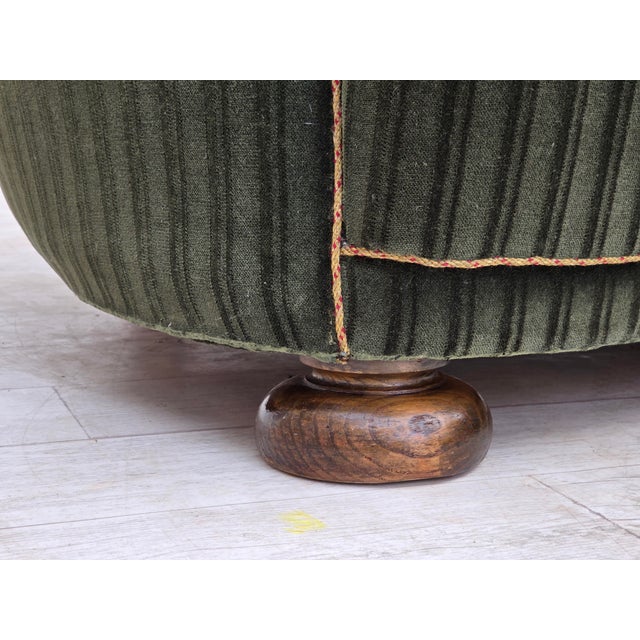 Danish 2-Seater Curved Sofa in Furniture Velour and Oak Wood, 1960s For Sale - Image 6 of 18