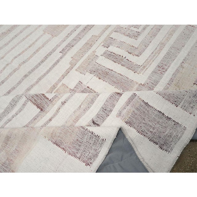 Textile Galerie Shabab Collection Mid-20th Century Turkish Flatweave Kilim Carpet For Sale - Image 7 of 8