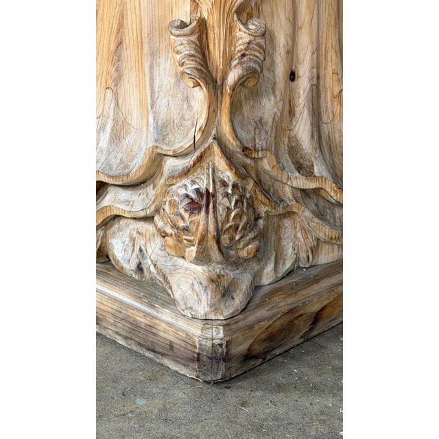 Early 20th Century French Baroque Revival Round Dining Table, Distressed Wood C. 1900's For Sale - Image 5 of 18