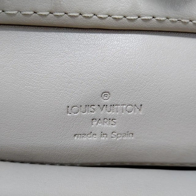 2002 Louis Vuitton Beige, Gold Vernis Patent Leather Houston Hand-Bag For Sale - Image 6 of 17