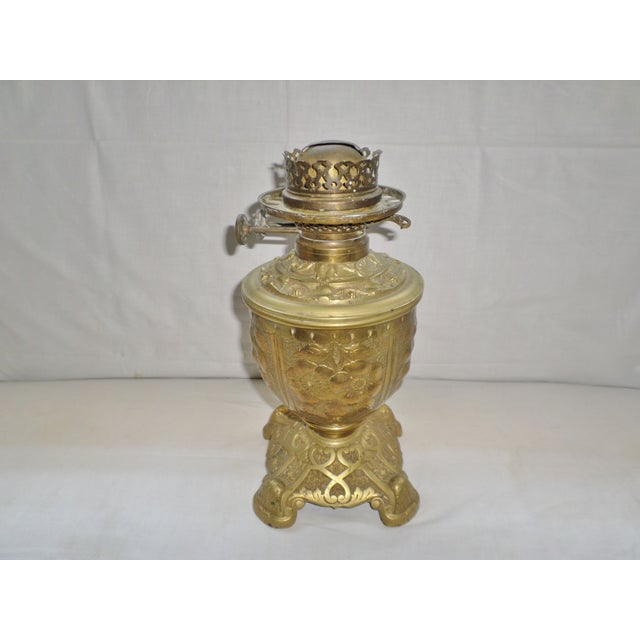 Antique 19th Century A. A. Vantine & Co. Brass Chinese Design Oil / Kerosene Lamp For Sale - Image 4 of 9