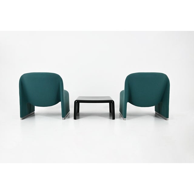 1970s Alky Chairs and Table by Giancarlo Piretti for Anonyma Castelli, 1970s, Set of 3 For Sale - Image 5 of 10