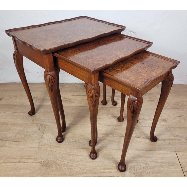 Late 19th Century Victorian Nesting Tables in Walnut, 1890, Set of 3 For Sale - Image 5 of 18