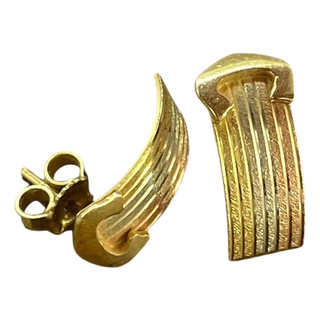 18k Yellow Gold Ribbed Tricolor Earrings - 2 Pieces For Sale