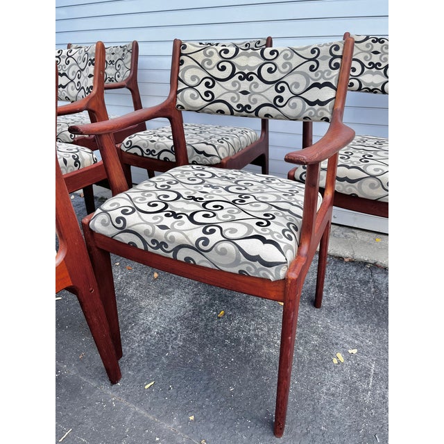 Mid Century Scandinavian Modern Dining Chairs With Four Armchairs and Two Side Chairs | by Scandinavian Woodworks For Sale - Image 10 of 18