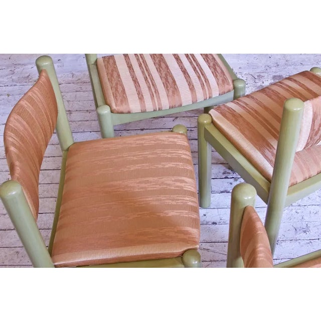 1960s Vintage Set of 4 Vice Magistretti Chairs in Silk and Glazed Oak For Sale In New York - Image 6 of 6
