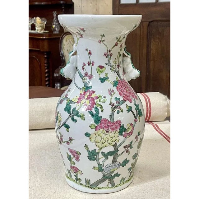 Early 20th Century Chinese Porcelain Vase For Sale - Image 3 of 12