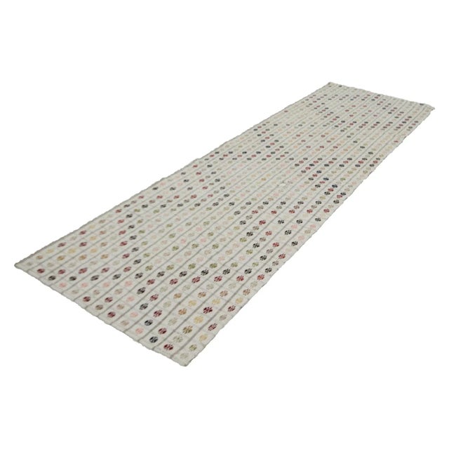 Traditional Embroidered Vintage Turkish Kilim Rug- 3′3″ × 9′1″ For Sale - Image 3 of 7