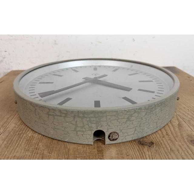 Vintage Industrial Station Wall Clock from TCW, 1960 For Sale - Image 11 of 18