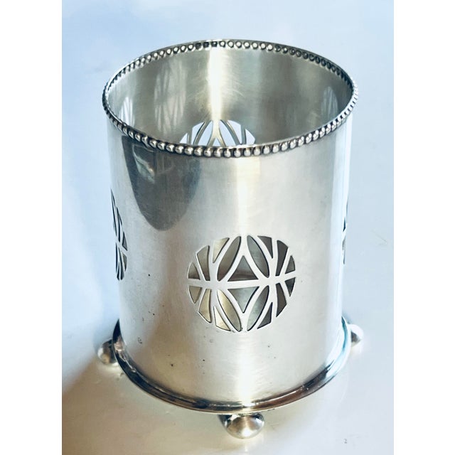 1900 - 1909 Antique Israel Freeman & Sons (i.f.s. Ltd.) Silver Plate Vanity Display, Makeup or Cigarette Holder For Sale - Image 5 of 8