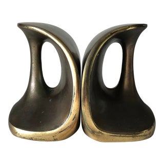 1960s Ben Seibel for Jenfredware Brass Finished “Handle” Bookends - a Pair For Sale