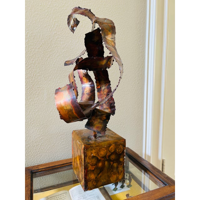 Large 26” Vintage Brutalist Tabletop Sculpture by Frank Tenaglia, Signed 1973 Mixed Metal Ribbon Art For Sale - Image 11 of 13