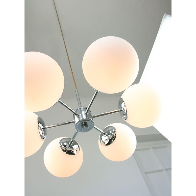 Italian Space Age Sputnik Chrome and Opaline Chandelier, 1970s For Sale - Image 4 of 18