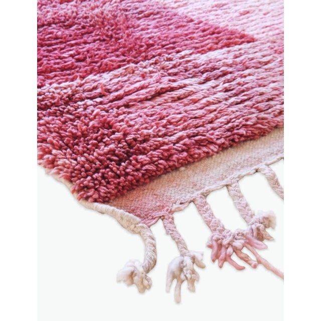 Contemporary Moroccan Wool Rug This contemporary Moroccan rug blends bold abstract design with the soulful texture of...