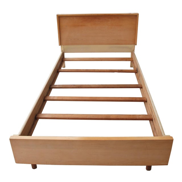Mid-Century Modern Merton Gershun for American of Martinsville Urban Suburban Bed For Sale - Image 3 of 7