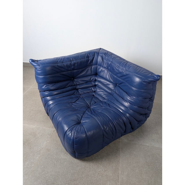 Vintage Togo Corner Sofa in French Blue Leather by Michel Ducaroy for Ligne Roset, 1980s For Sale - Image 11 of 16