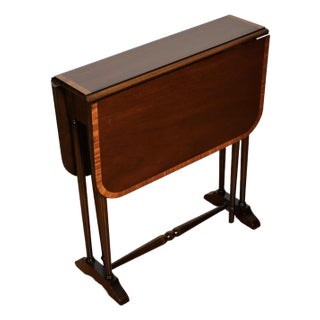 1920s Antique English Mahogany Banded Satinwood Drop-Leaf Side Table For Sale
