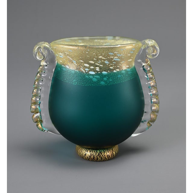 Japanese Green Art Glass Vase by Kuniaki Kuroki, 1990s For Sale - Image 9 of 13