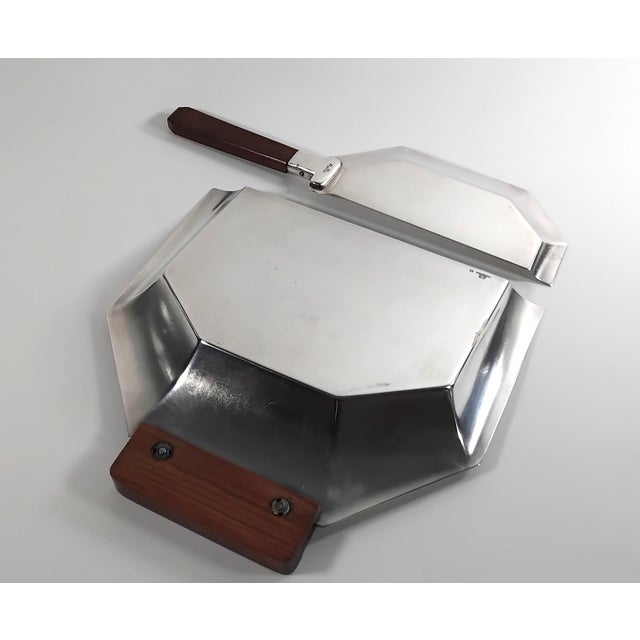 Art Deco crumb collector set (tray and scraper) made in France (c. 1930-1940) by Alfenide, the high-quality silver-plated...