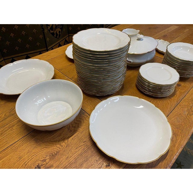 Dinnerware Service from Haviland, Limoges, France For Sale - Image 4 of 7