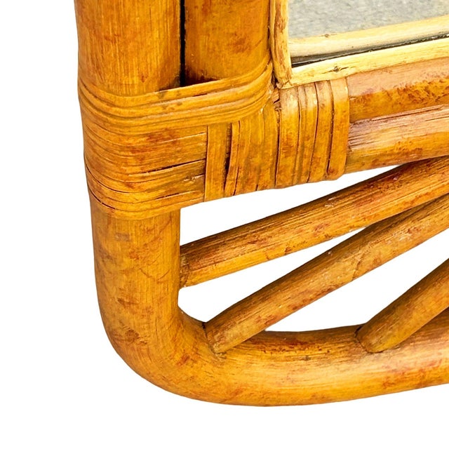 1950s Restored Single-Strand Fanning Rounded Rattan Wall Mirror W/ Stick Reed Rattan For Sale In Los Angeles - Image 6 of 7
