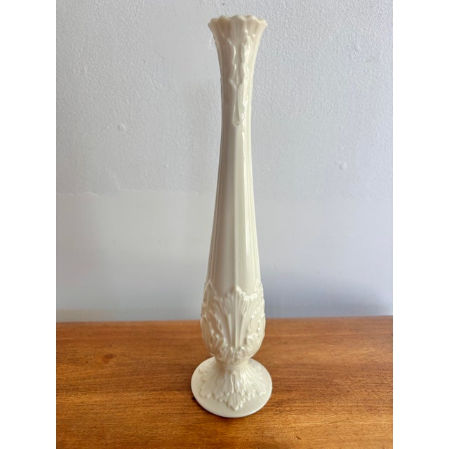 1980s Florentine collection bud vase in the iconic ivory white of Lenox porcelain. Most items found at Pub & Oasis are...