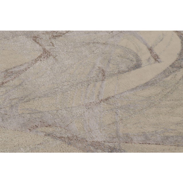 2010s Rug & Kilim’s Modern Circle Rug, Bold Abstract Patterns in Silver-Gray and White For Sale - Image 5 of 9