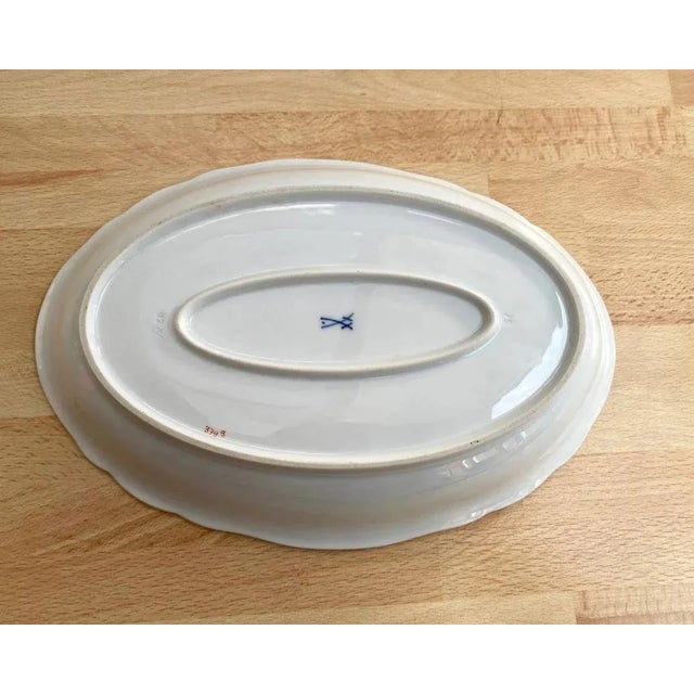 Ceramic Golden Border Gilding Serving Oval Dish from Meissen, 1980s For Sale - Image 7 of 8