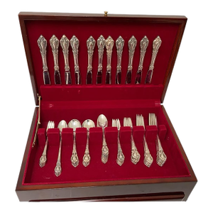 1950s Modern Lunt Eloquence Sterling Silver 62-Piece Estate Flatware Service With Fitted Chest